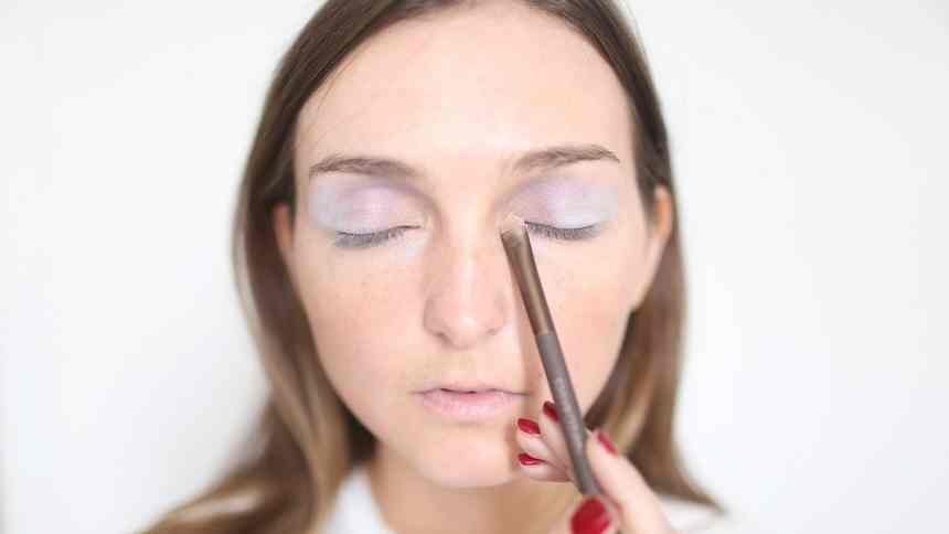 Methods to Get the Watercolor Eye Make-up Look From Jill Stuart’s Spring 2017 Present