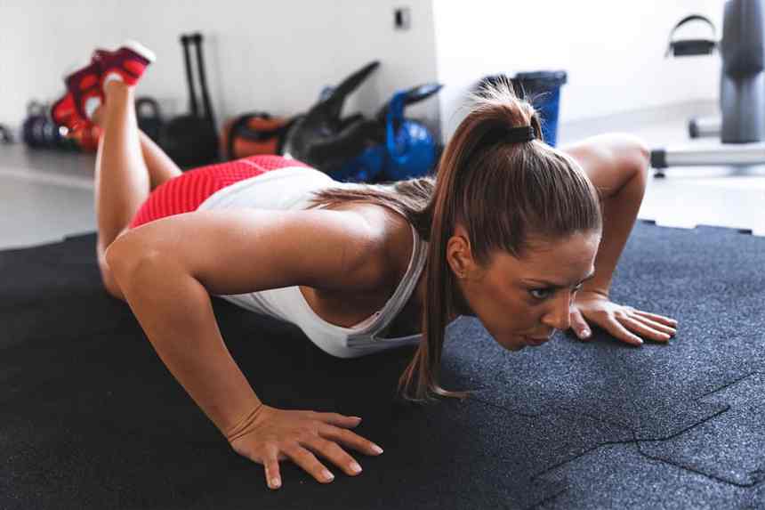 10-Minute Full-Physique Exercise for Small Areas (Video)